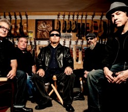 Los Lobos - photo credit: Drew Reynolds