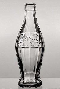 How_the_Coke_bottle_got-c43906bb4bf7606555d8f1d116bb3dc7