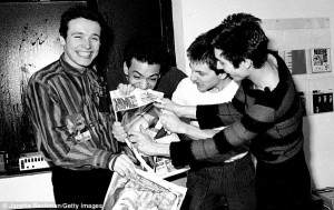 article-2319404-197B66E9000005DC-974_634x400